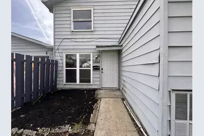 660 Cherry Hollow Road #E, Columbus, OH 43228 - Photo 1