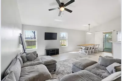 519 Davidson Drive, Ashville, OH 43103 - Photo 5