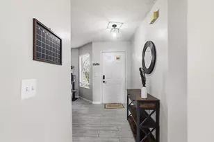 519 Davidson Dr, Ashville, OH 43103 - Photo 3