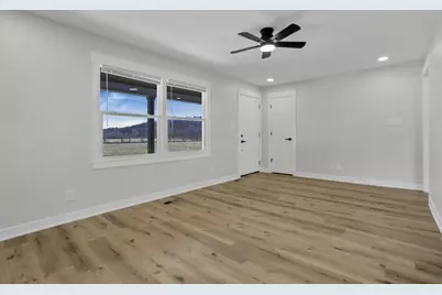 20595 Happy Hollow Road, Laurelville, OH 43135 - Photo 17