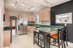 415 E Weber Rd, Columbus, OH 43202 - Photo 13