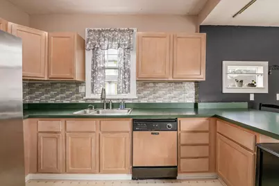415 E Weber Road, Columbus, OH 43202 - Photo 15
