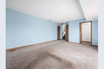 4824 Gilhem Court, Columbus, OH 43228 - Photo 11