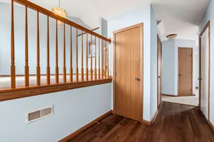 4824 Gilhem Ct, Columbus, OH 43228 - Photo 7