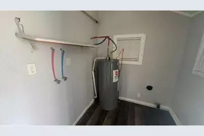 562 Ashwood Road, Columbus, OH 43207 - Photo 11