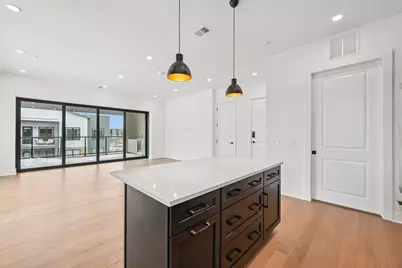 2842 Gunnison Drive #302, Columbus, OH 43228 - Photo 11