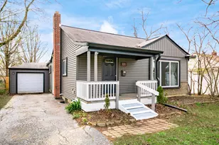 131 E Stanton Ave, Columbus, OH 43214 - Photo 3