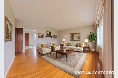 2721 Queensway Drive, Grove City, OH 43123 - Photo 3