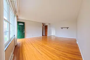 2721 Queensway Dr, Grove City, OH 43123 - Photo 5