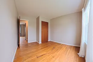 2721 Queensway Dr, Grove City, OH 43123 - Photo 7