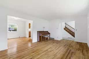 1701 Moreland Dr, Columbus, OH 43220 - Photo 9