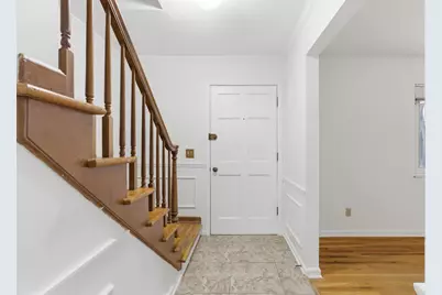 1701 Moreland Drive, Columbus, OH 43220 - Photo 7