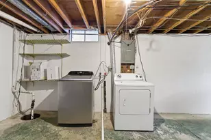 1701 Moreland Dr, Columbus, OH 43220 - Photo 37