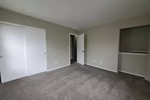 2637 Four Seasons Dr, Columbus, OH 43207 - Photo 23