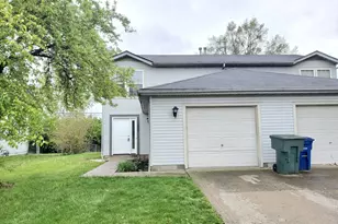 2637 Four Seasons Dr, Columbus, OH 43207 - Photo 3