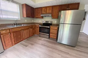 2647 Four Seasons Dr, Columbus, OH 43207 - Photo 5