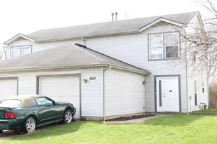 2647 Four Seasons Dr, Columbus, OH 43207 - Photo 3