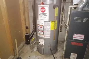 2714 Four Seasons Dr, Columbus, OH 43207 - Photo 7