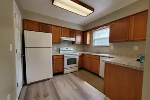 2719 Four Seasons Dr, Columbus, OH 43207 - Photo 5