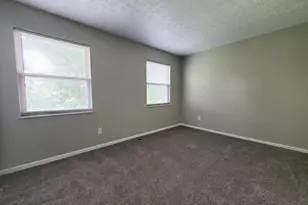 2719 Four Seasons Dr, Columbus, OH 43207 - Photo 15