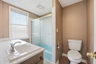 2448 Sherwood Rd, Columbus, OH 43209 - Photo 15