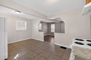 1771 Marston Rd, Columbus, OH 43219 - Photo 15