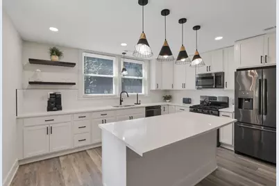 6084 Mink Street SW, Pataskala, OH 43062 - Photo 1