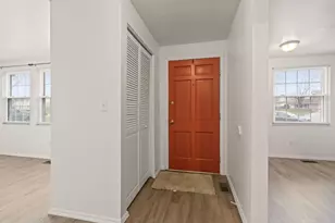 1108-1110 Cambridge Ct, New Carlisle, OH 45344 - Photo 7