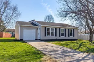 112 N Creekview Ct, Baltimore, OH 43105 - Photo 1