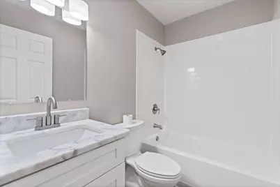 112 N Creekview Court, Baltimore, OH 43105 - Photo 11