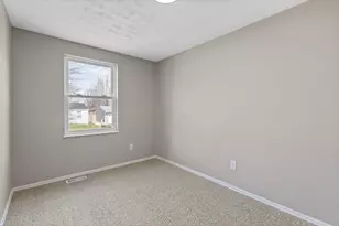 765 Breathitt Ave, Columbus, OH 43207 - Photo 13