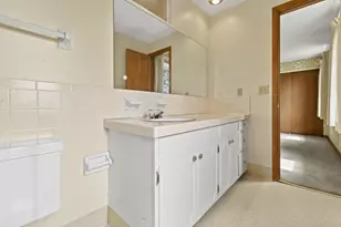 1090 Woodmere Rd, Columbus, OH 43220 - Photo 31