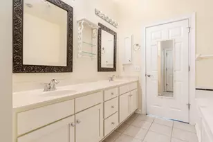 2150 Lane Woods Dr, Columbus, OH 43221 - Photo 35