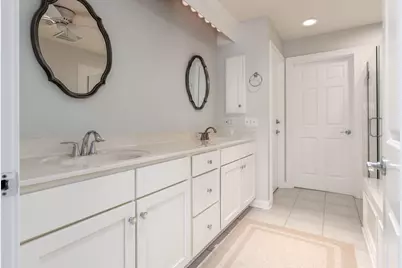 2150 Lane Woods Drive, Columbus, OH 43221 - Photo 23