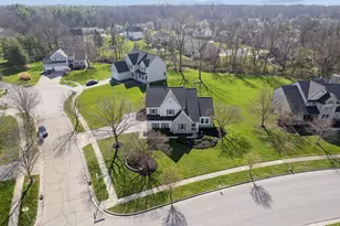 242 Farm Creek Dr, Columbus, OH 43230 - Photo 59