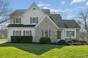 242 Farm Creek Dr, Columbus, OH 43230 - Photo 3