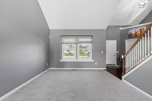 242 Farm Creek Dr, Columbus, OH 43230 - Photo 15