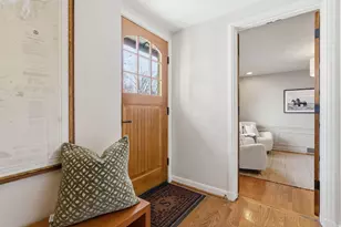 2015 Hillside Dr, Columbus, OH 43221 - Photo 9