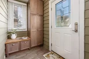 2695 Henthorn Rd, Upper Arlington, OH 43221 - Photo 25