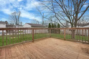 5294 Eisenhower Rd, Columbus, OH 43229 - Photo 27