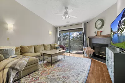 6705 Meadow Creek Drive #206, Columbus, OH 43235 - Photo 3