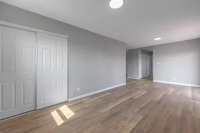 1300 Edgebrook Avenue, New Carlisle, OH 45344 - Photo 5