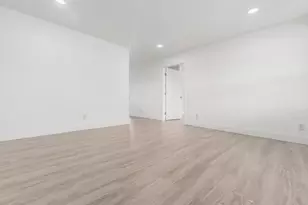 5301 Negley Ct, Columbus, OH 43232 - Photo 15