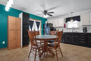 575 Monroe Dr, Ashville, OH 43103 - Photo 7