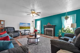 575 Monroe Dr, Ashville, OH 43103 - Photo 11