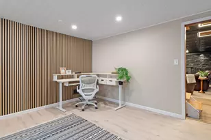 3275 Colchester Rd, Columbus, OH 43221 - Photo 39