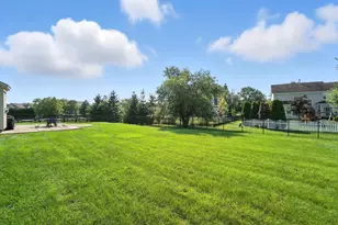 7524 Center Green Dr, Westerville, OH 43082 - Photo 49