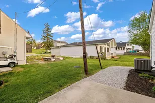 16 Logan St, Thornville, OH 43076 - Photo 7