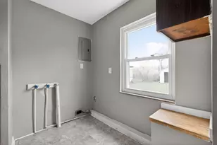 46 Florence Ave, Columbus, OH 43228 - Photo 15