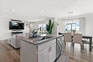 8586 Greengate Blvd, Canal Winchester, OH 43110 - Photo 5